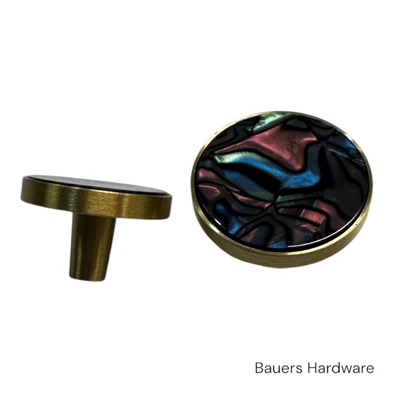 Psych cabinet knob with brass base