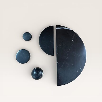 Marble handles and knobs for wardrobes