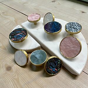 New release Handles and knobs