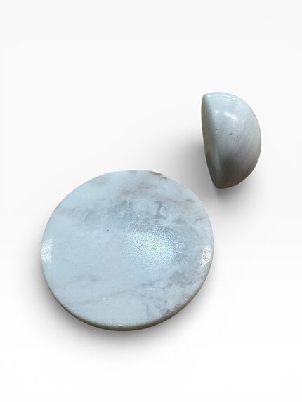White marble knob for kitchen